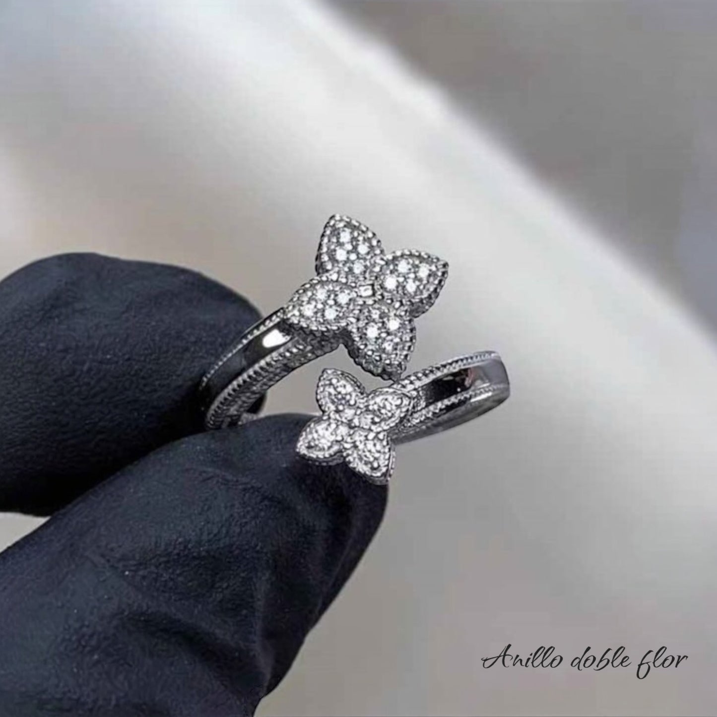Anillo doble flor