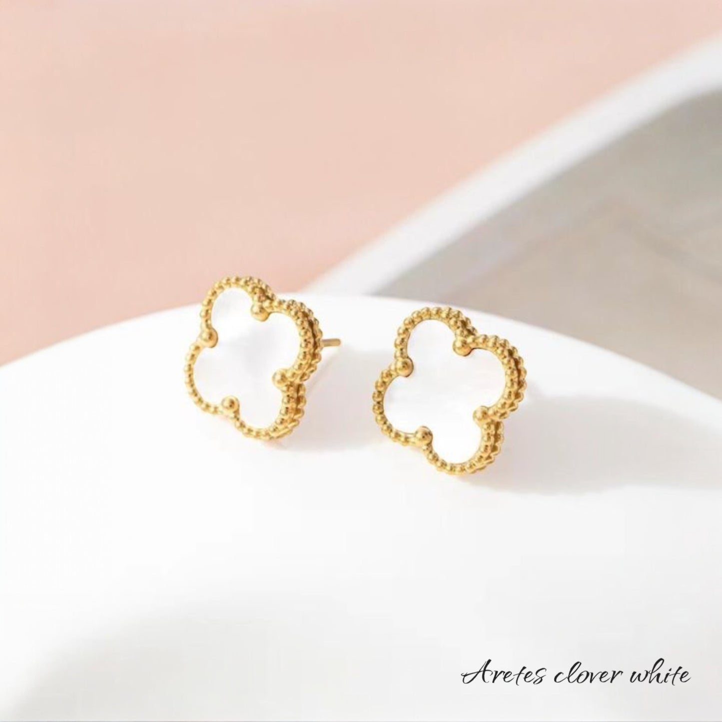 Aretes clover white