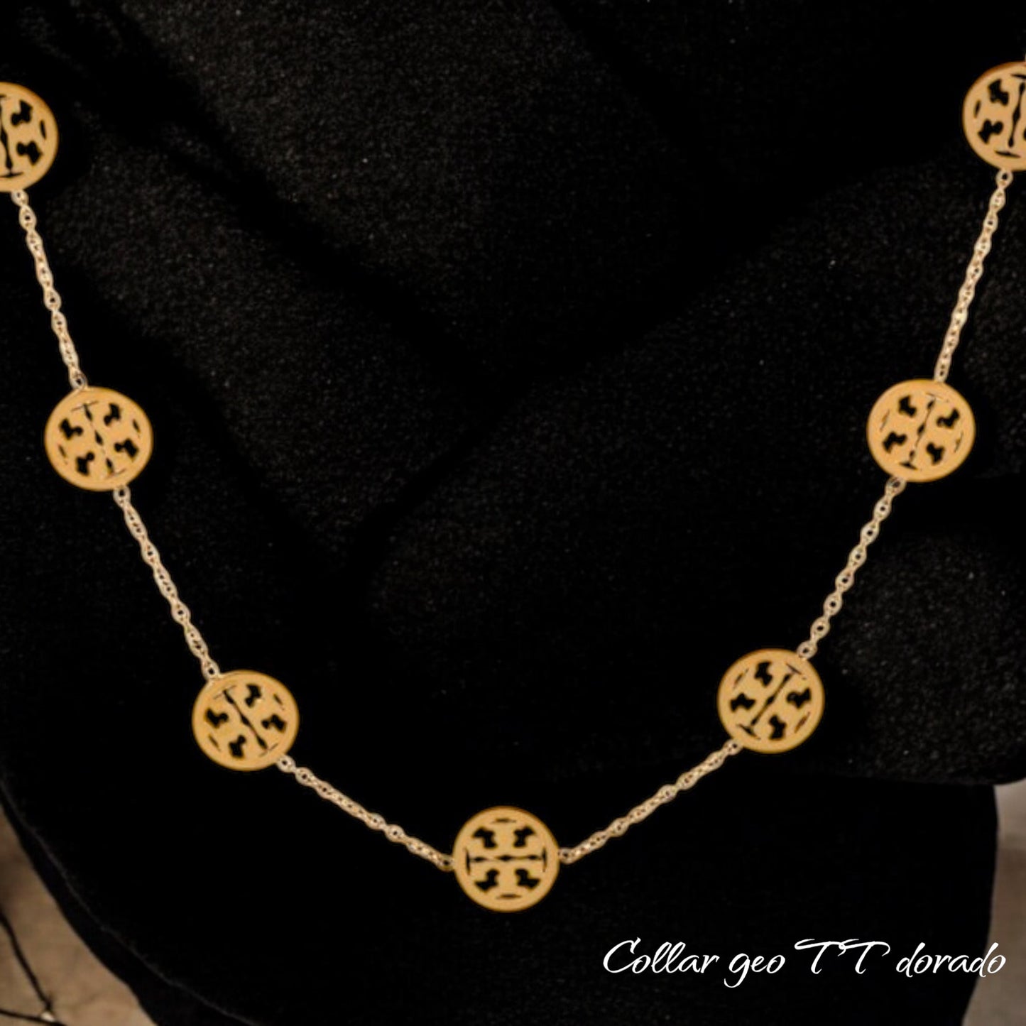 Collar geo TT dorado